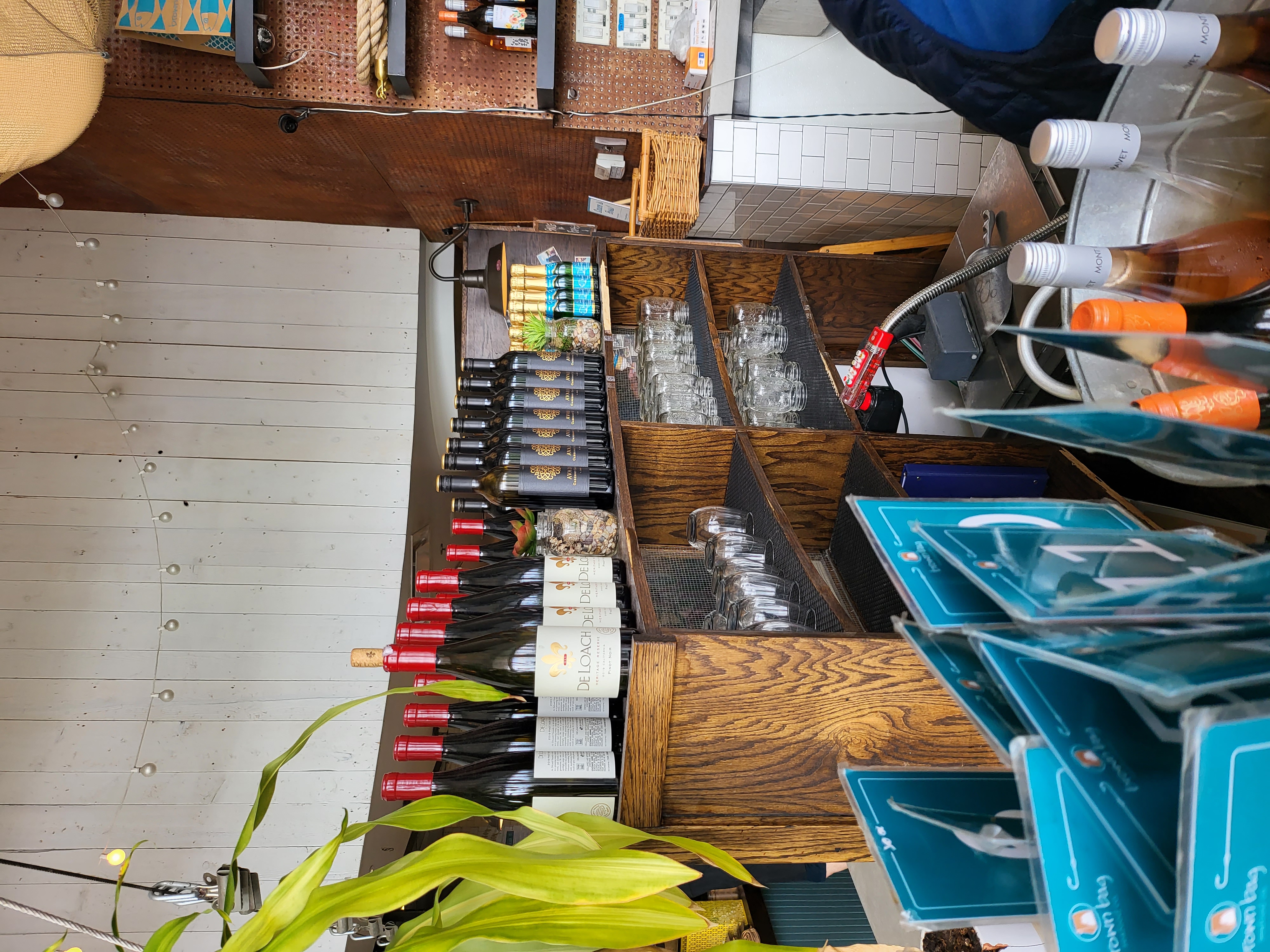 restaurant, drinks — Brown Bag Seafood Co. (founder field photo)
