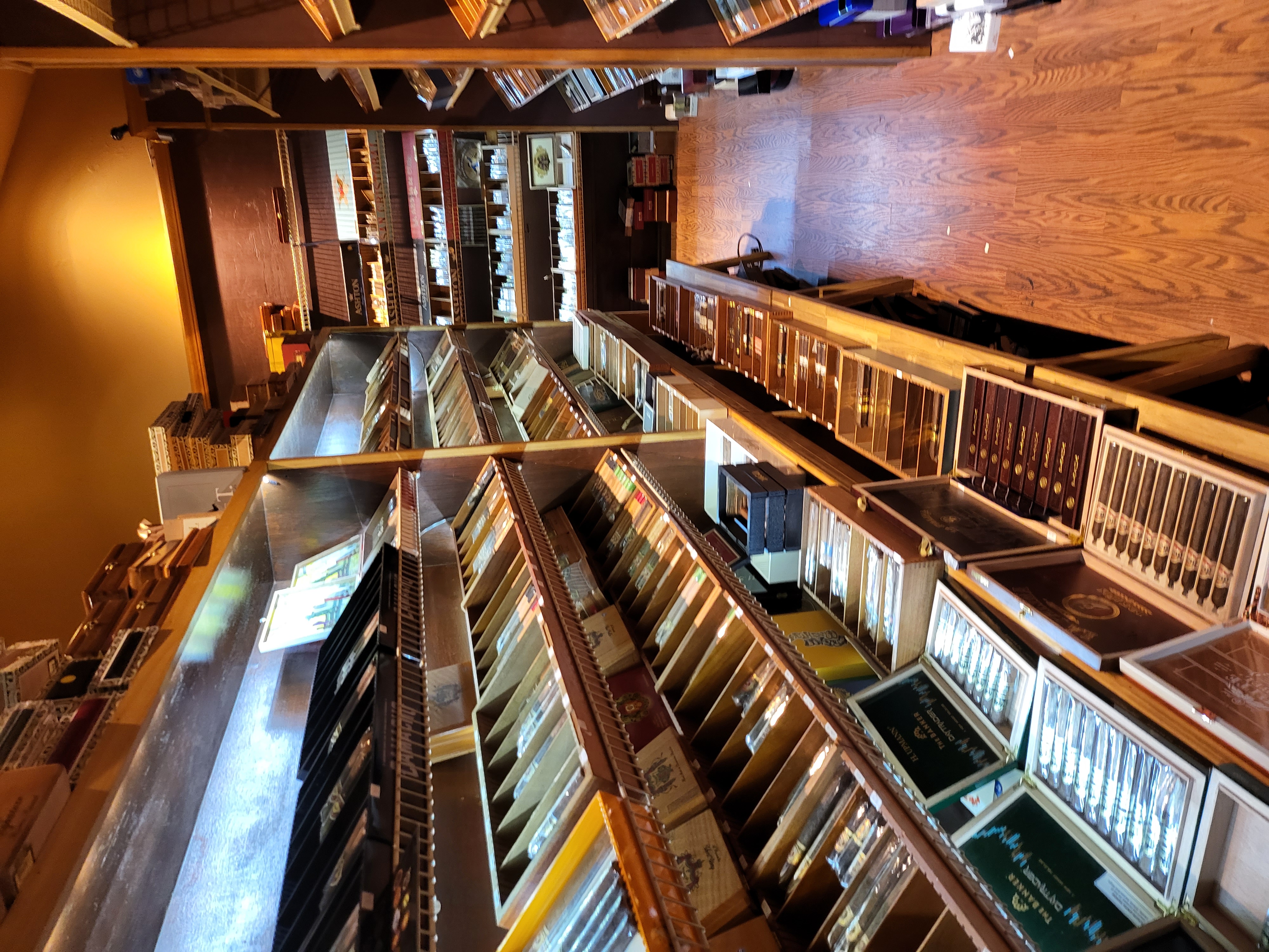 lobby, restaurant, hotel-room — Dantanna's (founder field photo)
