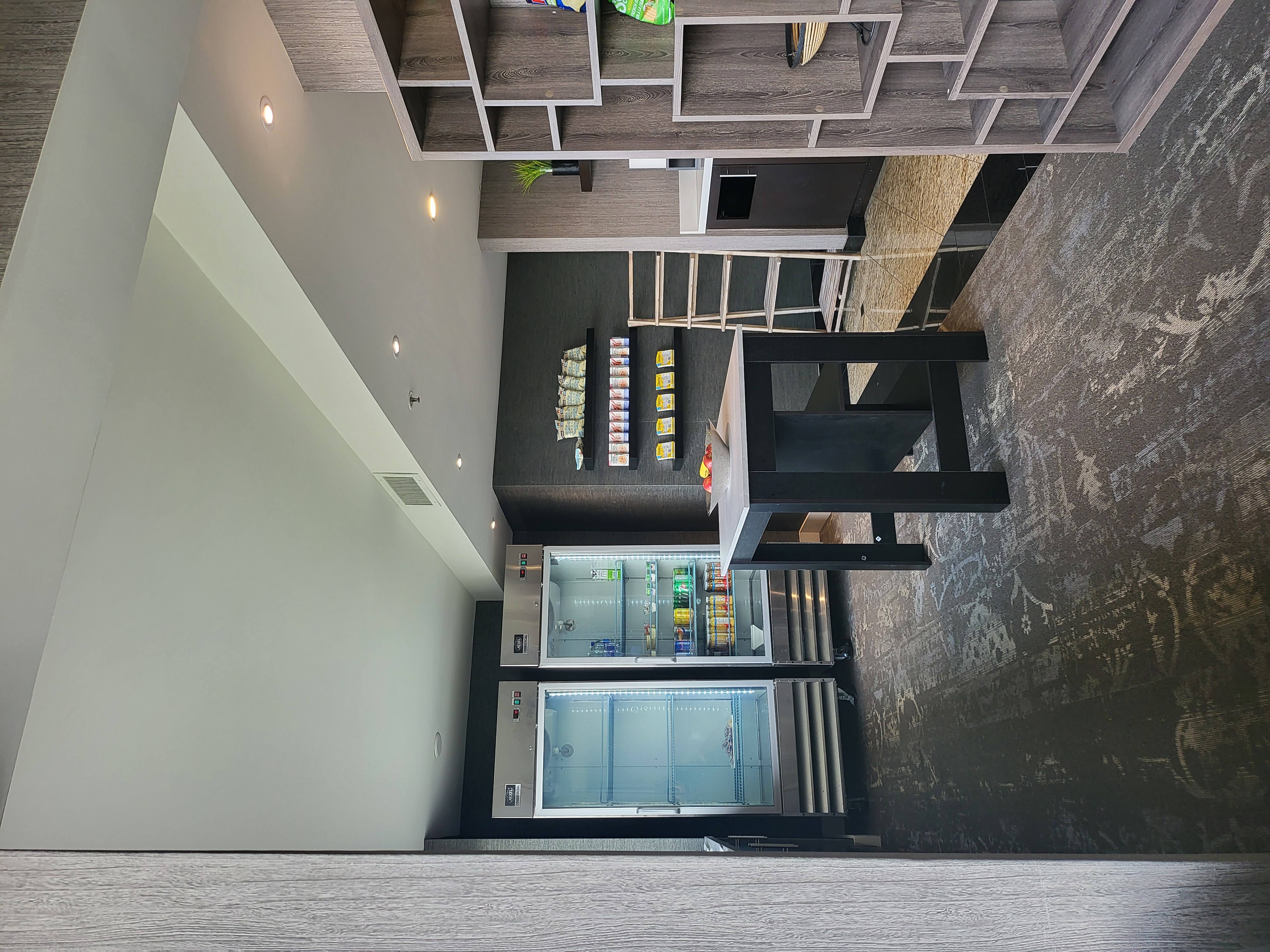 hotel-room, restaurant, lobby — Delta Hotels Toronto Airport & Conference Centre (founder field photo)