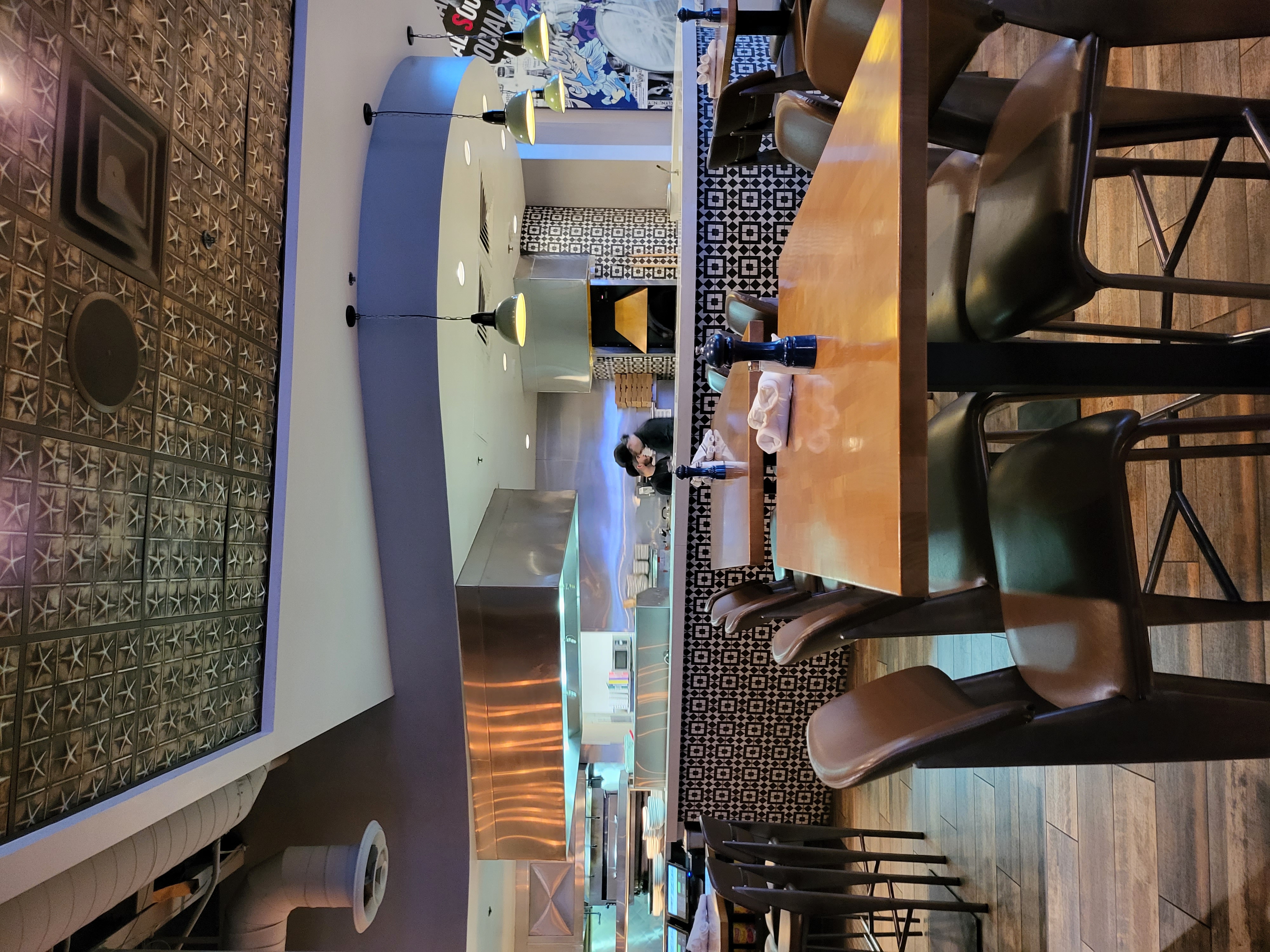 restaurant — Hop Social Grill (founder field photo)