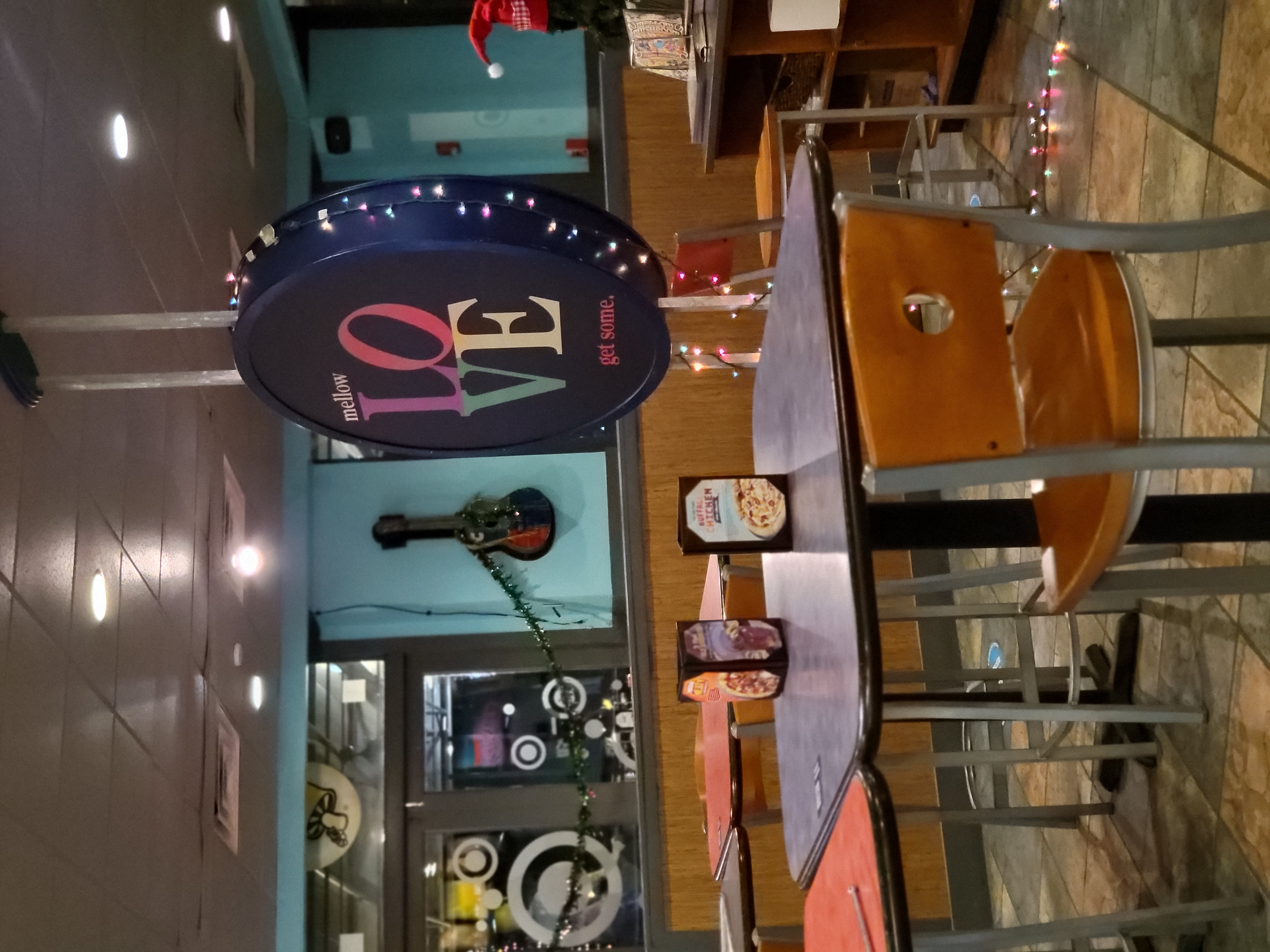 restaurant — Mellow Mushroom Marietta - Powers Ferry (founder field photo)